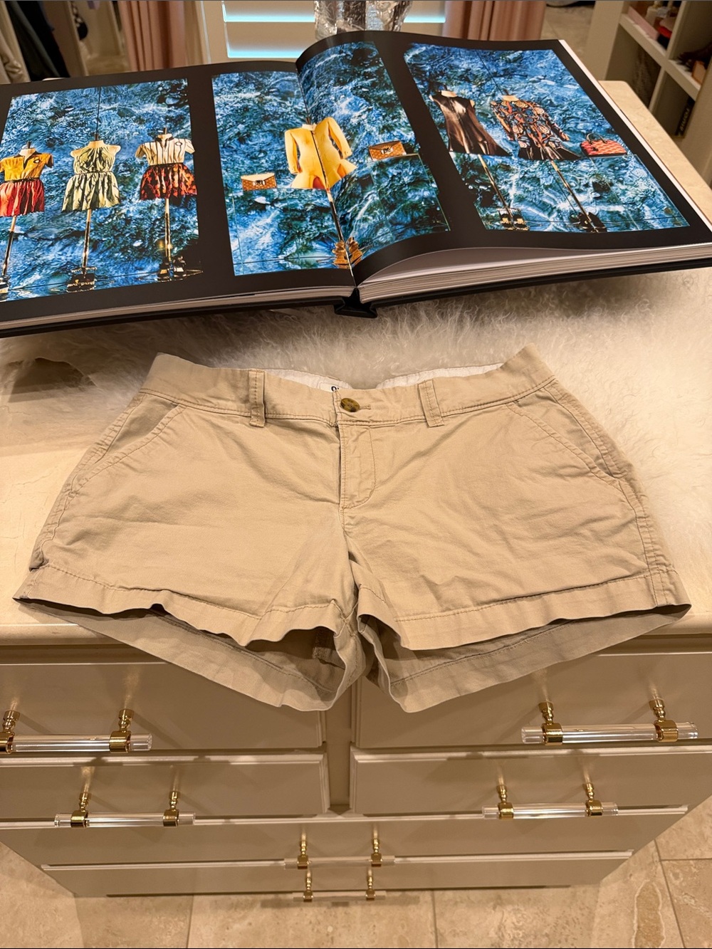 Old Navy Beige Women's Casual Chino Shorts